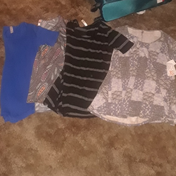LuLaRoe Tops - Lularoe tees xxs-s